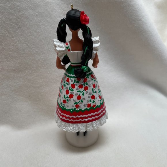 Barbie Dolls of the World Ornament Collection - Picture 5 of 11